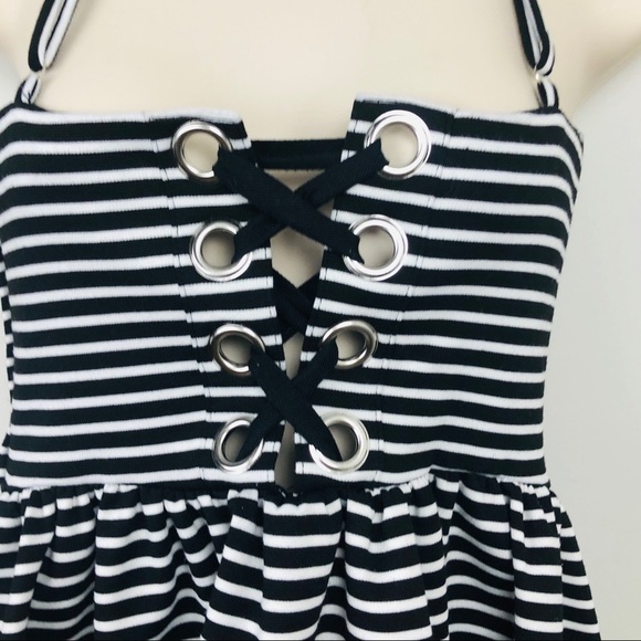 Guess Black and white striped  strap dress size‎ 4 - Picture 3 of 9